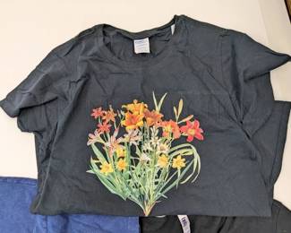 (8) VINTAGE SHIRTS
JIMMY BUFFETT MARGARITAVILLE
ENCANTO PALMCROFT HISTORIC HOME TOUR
BODY GLOVE ACTIONWEAR
SONNET
CLAN MACDOUGALL CELTIC