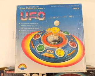 (2) VINTAGE TOYS (1) SUPER BLOWING BALL SERIES II UFO TOY...