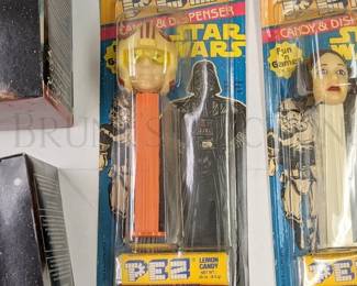 (8 PCS) VINTAGE "STAR WARS" TOYS
IN ORIGINAL PACKAGING
(5) PEZ CANDY DISPENSERS
(4) TOYS