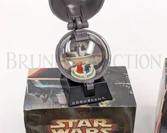 (8 PCS) VINTAGE "STAR WARS" TOYS
IN ORIGINAL PACKAGING
(5) PEZ CANDY DISPENSERS
(4) TOYS