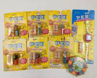 (21) VINTAGE ASSORTED PEZ SOME IN ORIGINAL PACKAGING (7) JACK...