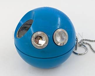 VINTAGE PANASONIC R-70 PANAPET RADIO, BLUE W/ CHAIN FOR HANGI...