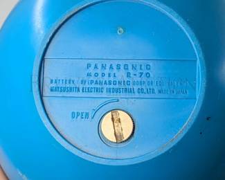 VINTAGE PANASONIC R-70 PANAPET RADIO, BLUE W/ CHAIN FOR HANGI...