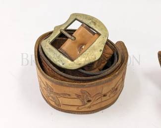 CUSTOM LEATHER TOOLED AMMO POUCH W/ BELT ANIMALS