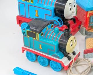 (8) VINTAGE "THOMAS THE TRAIN" TOYS TOMY / MATTEL / HIT TOY C...