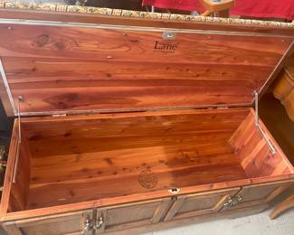 Lane cedar chest