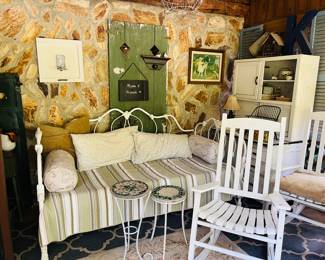 Shabby chic/rustic patio furniture and decor