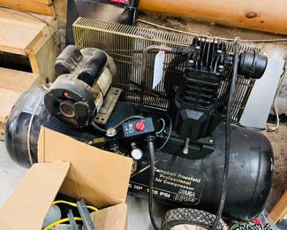 26 gallon, 6.5 HP, 125 PSI Campbell Hausfeld air compressor