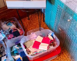 The Singer, cutting boards, and more squares