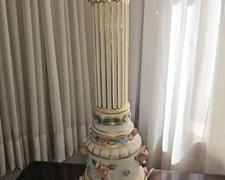 White porcelain Corinthian column table lamp