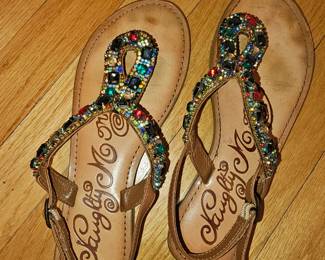 Naughty Monkey size 8