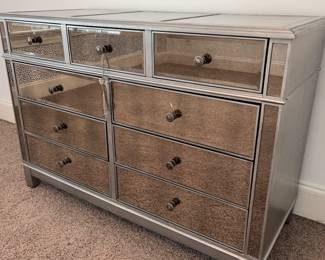 Mirrored dresser