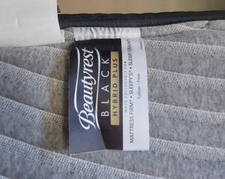 Beauty Rest Black form mattress