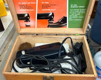 Vintage Ronson Roto-Shine shoe shiner and Box