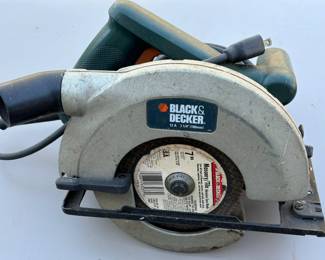 Vintage Black and Decker corded skil saw