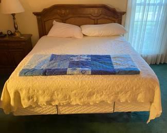 Adjustable bed (Bed Boss)