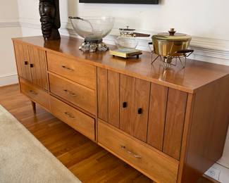 5 Drawers Two Door Compartments Long Walnut Credenza Dresser.