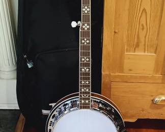 Gold Tone model BG-150F banjo...virtually un-strummed! 
