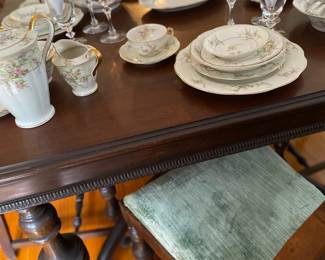 12 piece place setting of Rosalinde pattern