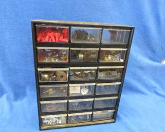 Lot 26. Plastic 18-drawer organizer with contents