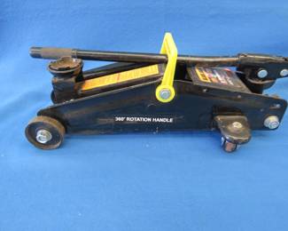 Lot 90. Torin 2-ton trolley jack
