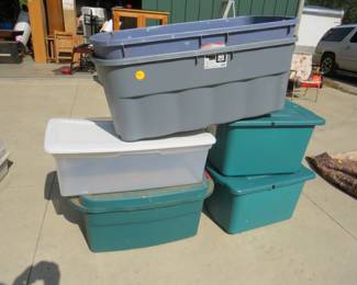 Lot 161. Six Totes and Four Lids