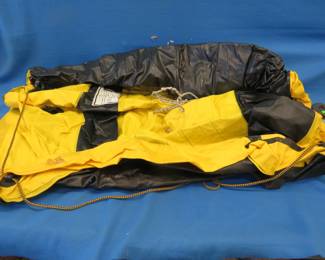 Lot 185. Inflatable boat. Untested. Full refund will be made once you get back to shore if necessary