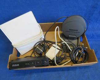 Lot 189. Digital to Analog TV Converter, Digital TV Antenna, and Analog TV Antenna