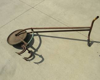 Lot 261. Vintage cultivator