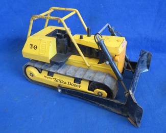 Lot 267. T-9 Mighty-Tonka Dozer