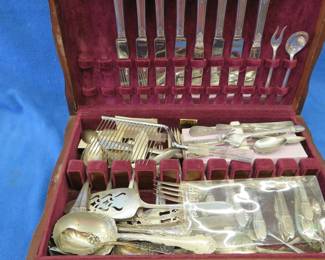 Lot 276. Mixed silverware set, many Rogers Bro. items and more