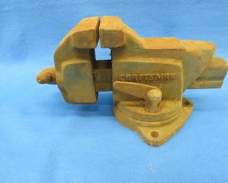 Lot 305. Craftsman vice with 3 1/2" jaws