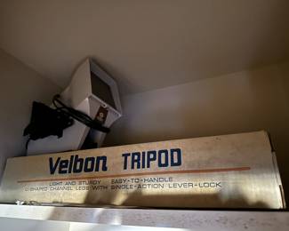 VELBON TRIPOD