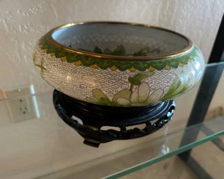CLOISONNE BOWL ON STNAD