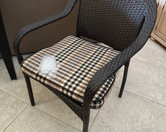 WICKER CHAIR