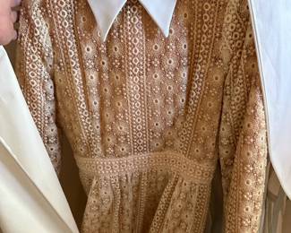 VINTAGE DRESS
