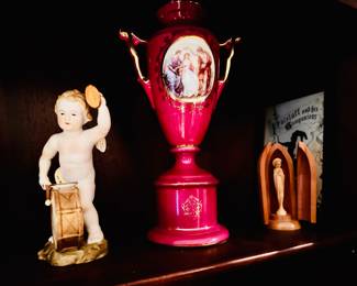 Porcelain pieces