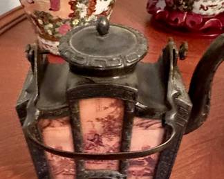 Antique Chinese tea pot