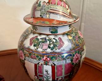 Antique Chinese Rose Medallion ginger/ butterfly jar
