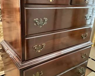Mahogany 5 drawer dresser
