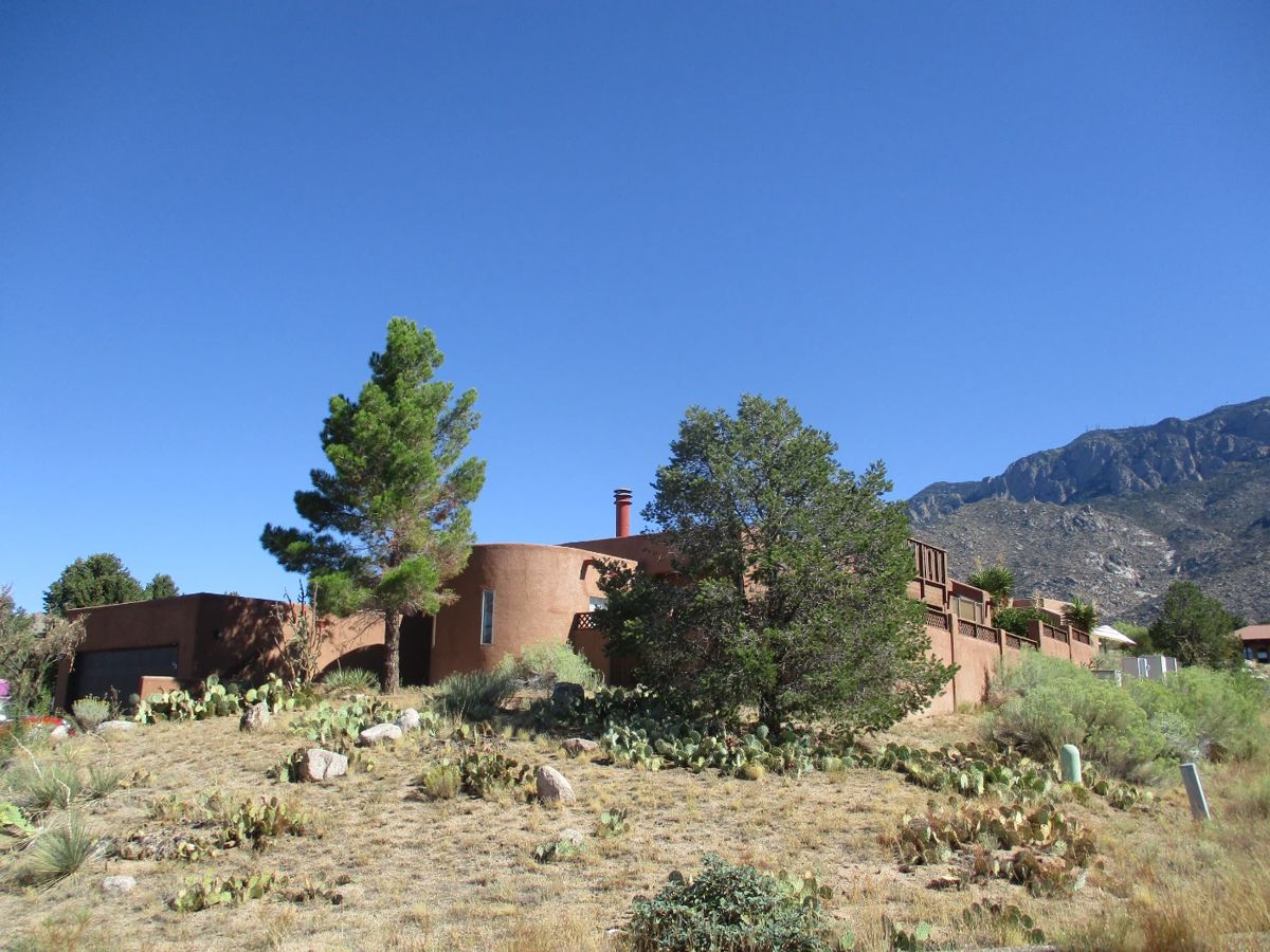 Cedar Hill Blowout Sale in Albuquerque, NM starts on 9/29/2023