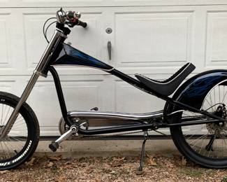 Stiletto chopper style bicycle by Giant. Excellent working condition.