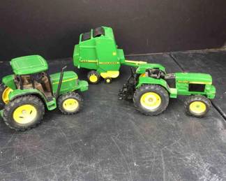  05 Lot Of 3 John Deer Tractors