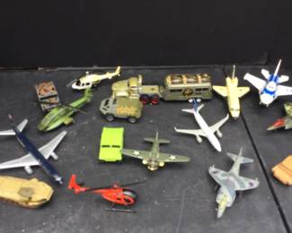 Lot Of Hot Wheels, Tonia More Airplanes, Helicopters And More