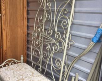 Metal Bed Set Foot Bench