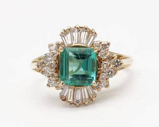 Vintage 14K Gold Diamond Ladies Ring w GIA Certified Natural Zambian Emerald