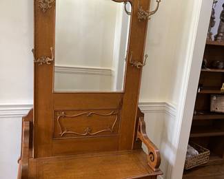 Hall tree with storage