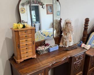 Vintage dresser and mirror all original 
