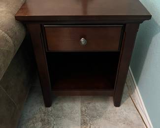 End Table 2 of 2 end tables, match the Coffee Table set