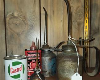 Vintage oil cans various sizes (more available than what it pictured) 